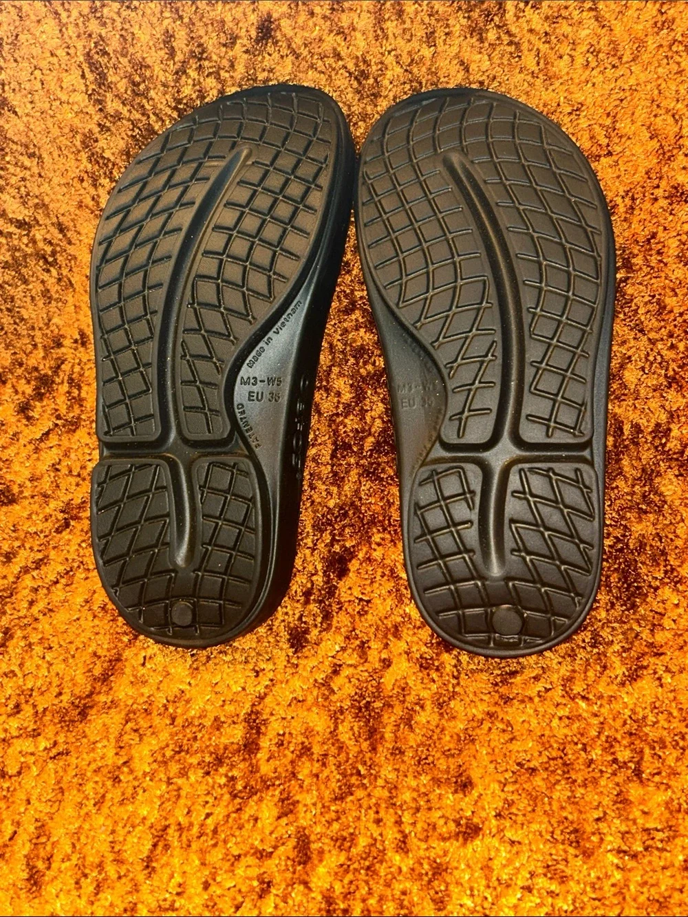 OOFOS Kids Black Slip-On Sport Sandals